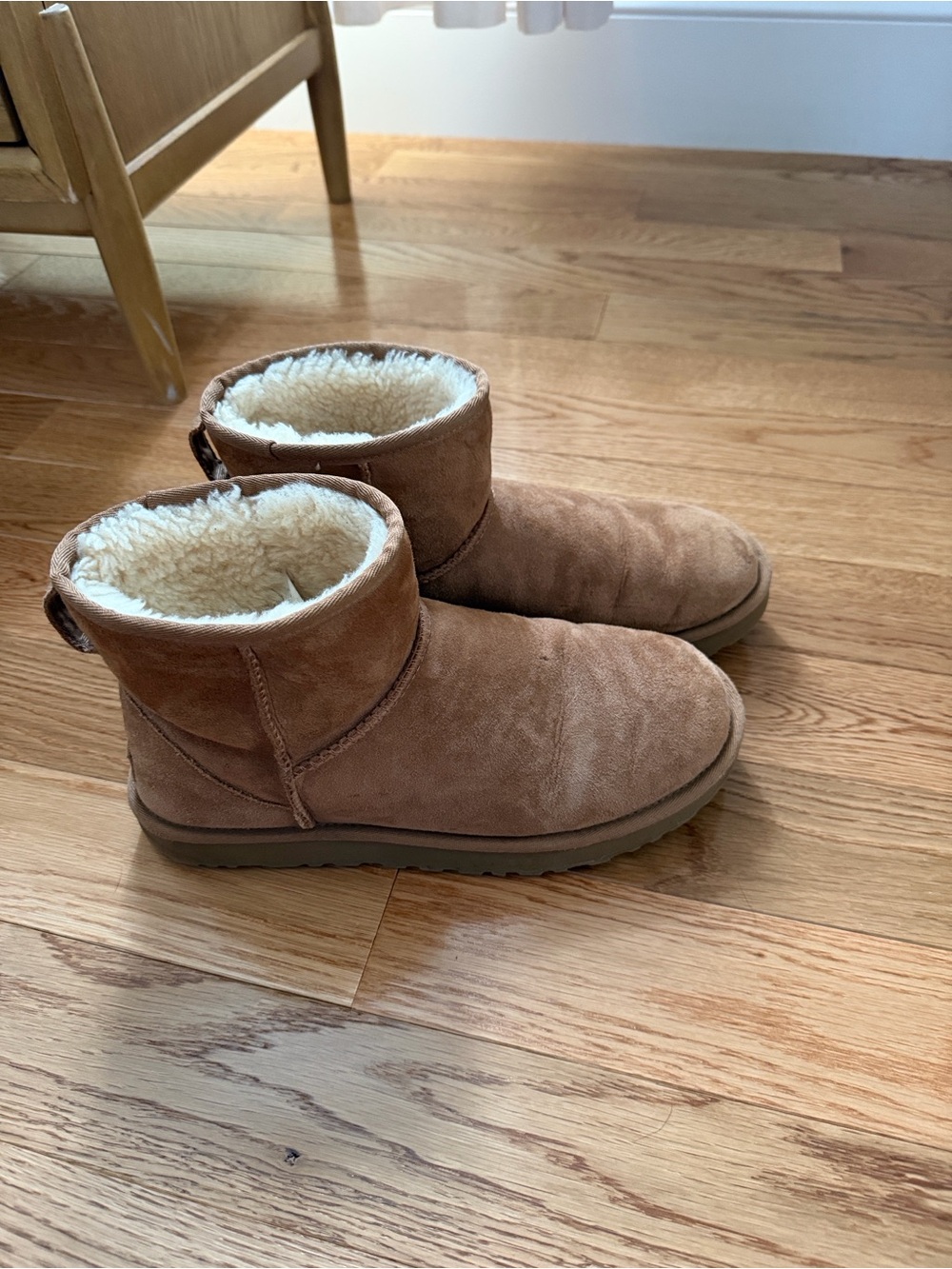 UGG Chestnut Brown Shearling Lined Classic Short Boots